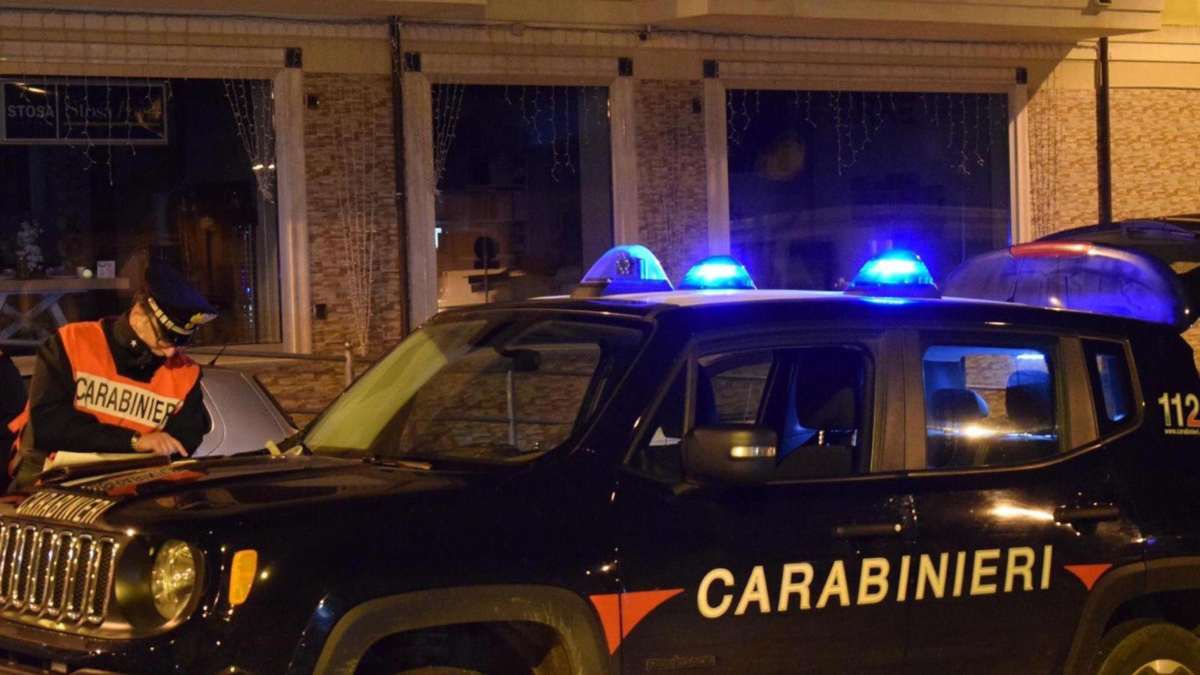 Picchiava La Compagna E La Figlia Divieto Di Avvicinamento Per Un Enne