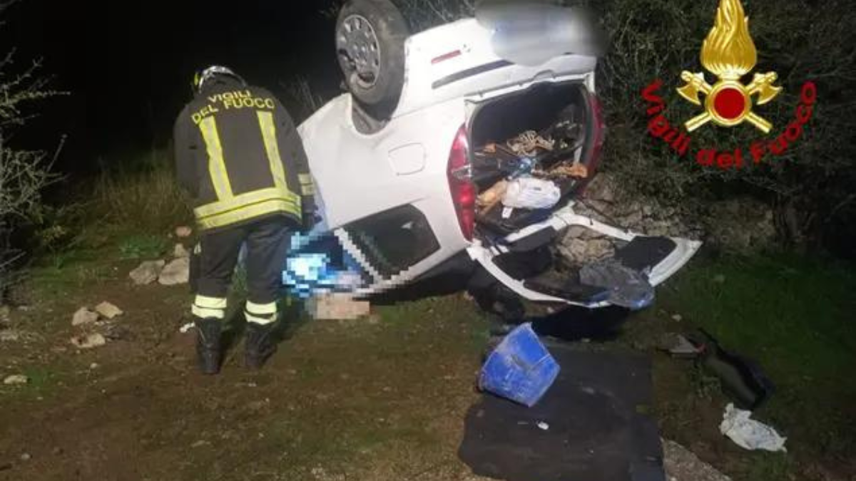 Tragico Incidente In Sardegna Esce Di Strada E Si Ribalta