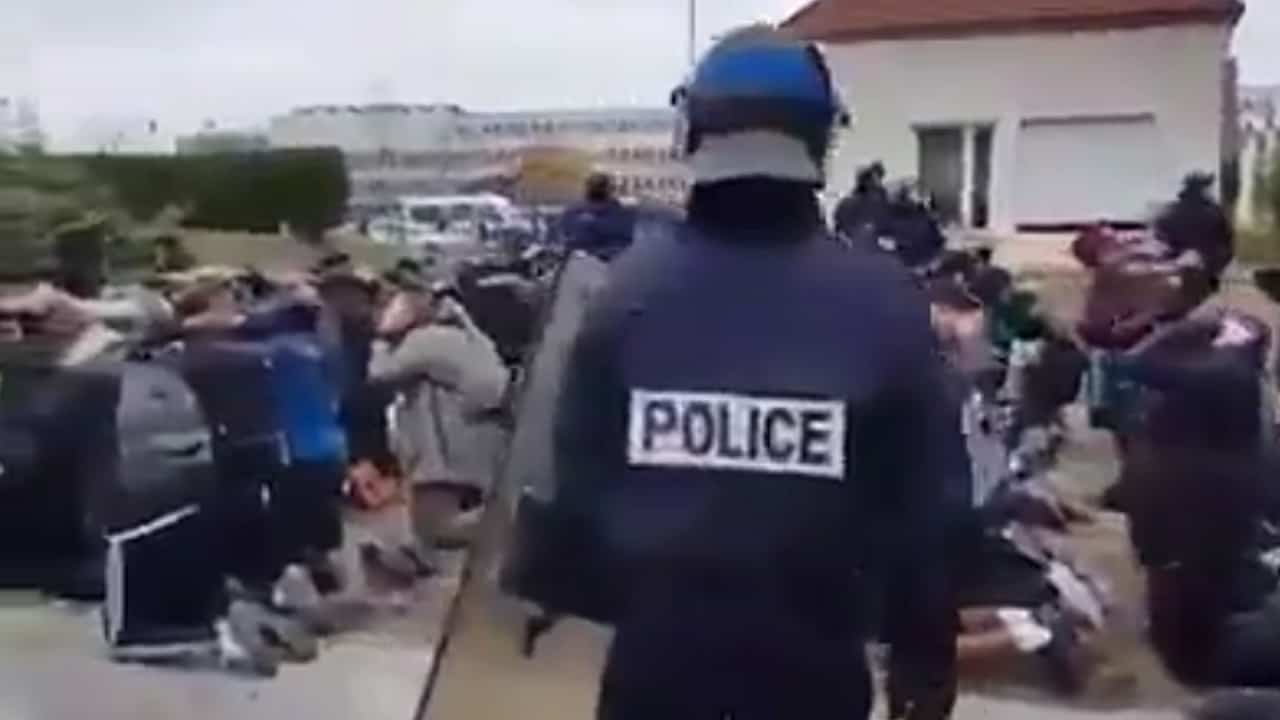polizia-francia-studenti