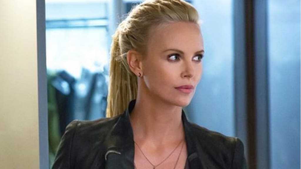 charlize theron è single da 10 anni