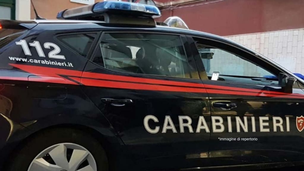 Palermo, si spacciava per esorcista e abusava delle clienti arrestato