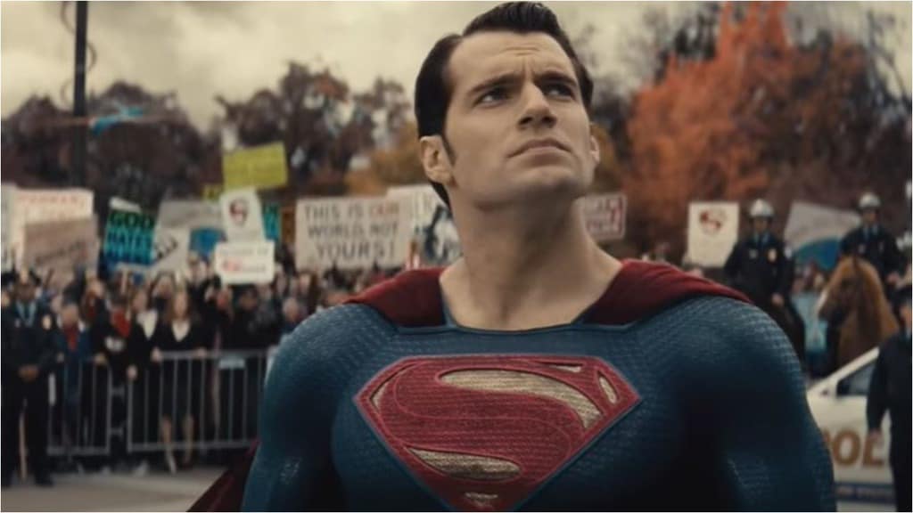 Batman v Superman: Dawn of Justice: la trama ed il cast del film in onda  mercoledì 2 giugno su Italia1