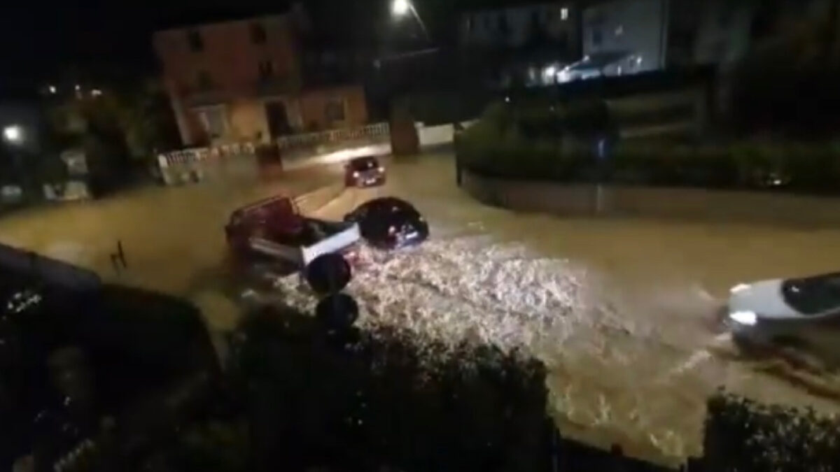 Emergenza Maltempo In Toscana | Nubifragi Danneggiamenti | Interventi E ...