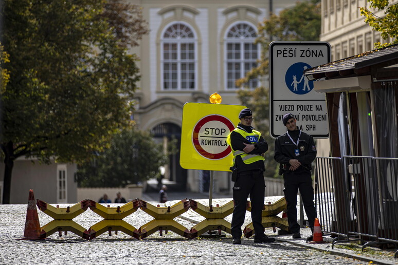 Praga, Sparatoria All'interno Dell'Università: Almeno 10 Morti E 30 ...