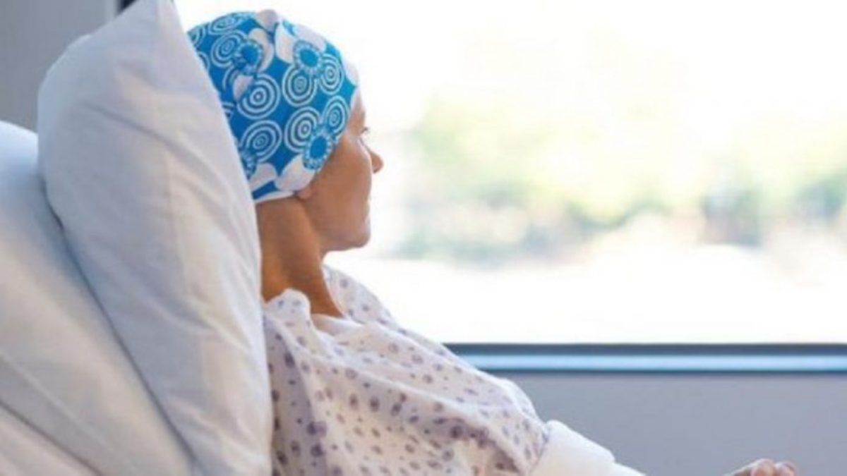 Cancro, quanto costa curarsi in Italia: la cifra choc per le “cure non garantite”. Oltre il danno la beffa
