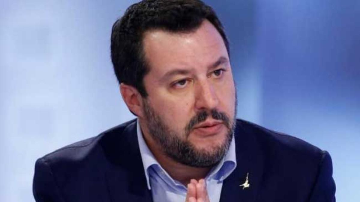 Salvini porta da Thesocialpost