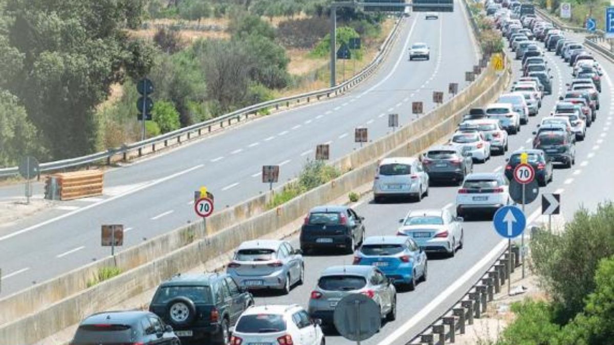 Caos sull’A1, lunghe code tra il Valdarno e Arezzo per un incidente: scatta il piano d’emergenza