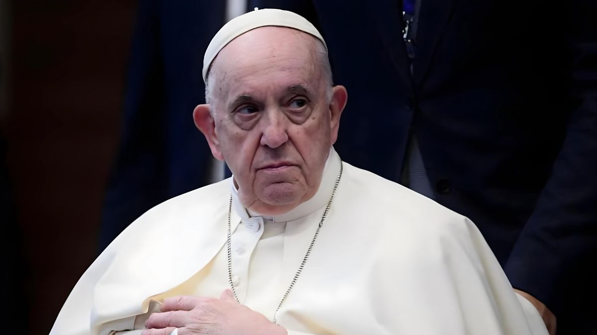 “Colpevole di scisma”, il Vaticano scomunica monsignor Viganó