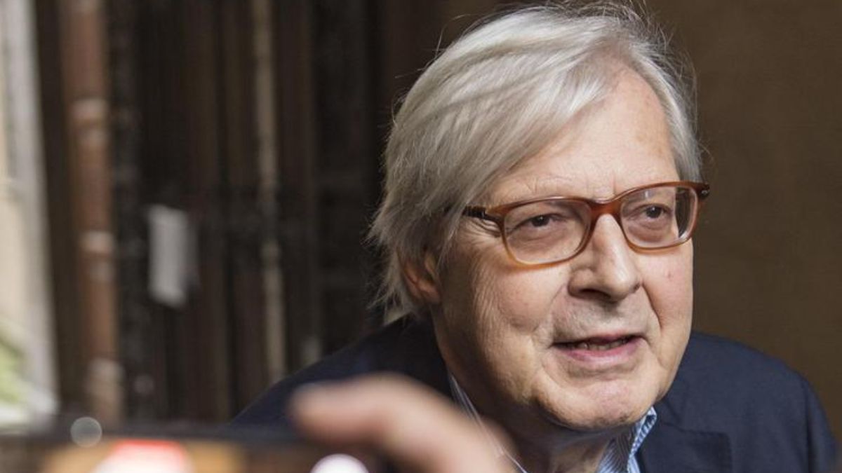 Sgarbi contro la Francia: “Vuole Trinità dei Monti? A noi quadri Louvre”