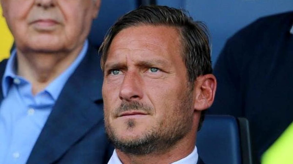 Totti infuriato dopo gli insulti per il peso al figlio Cristian: “Adesso basta, siete indegni”