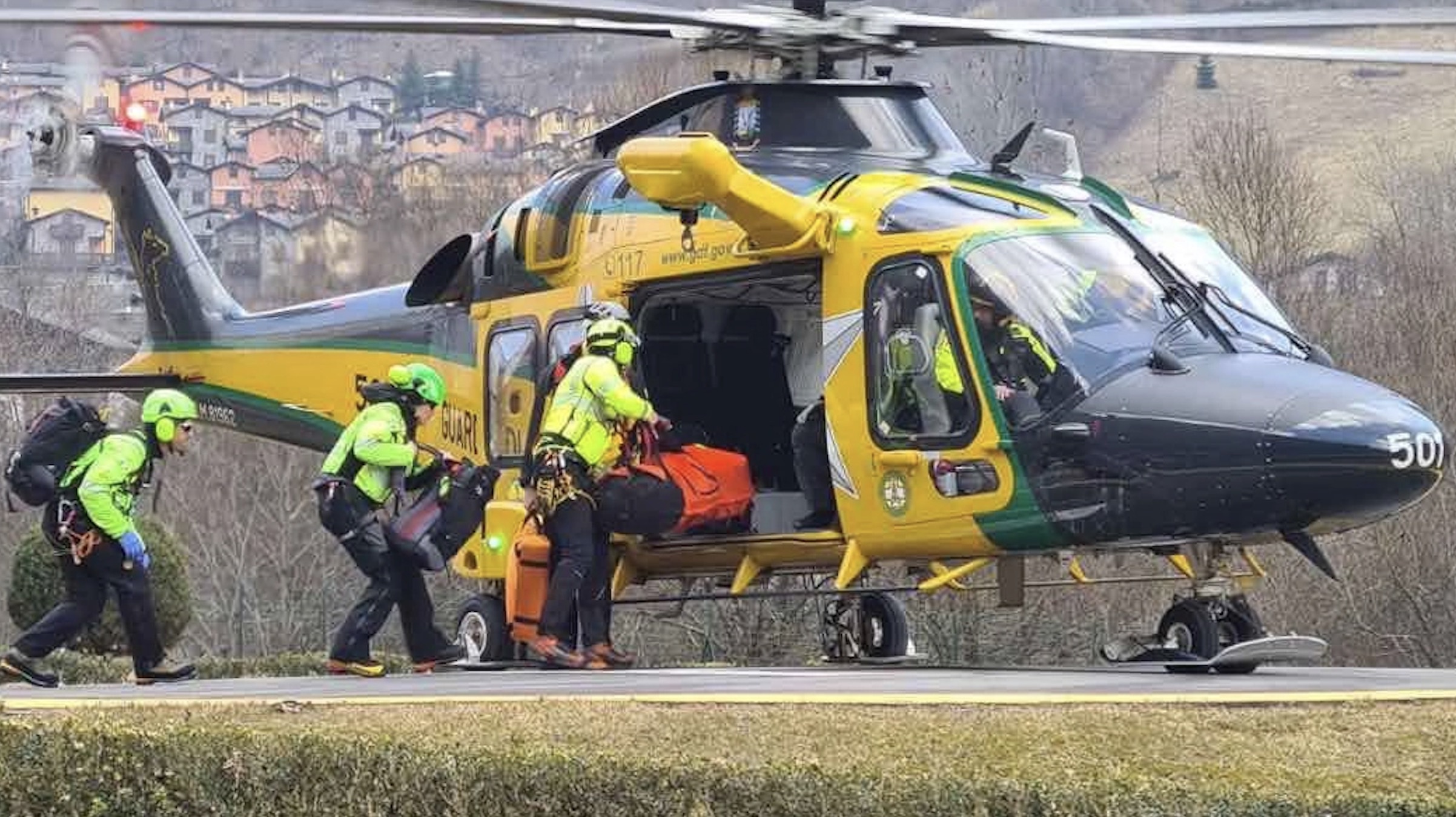 Sondrio, va in montagna a cercare funghi e precipita per 20 metri in una scarpata: morto Cesare Doni