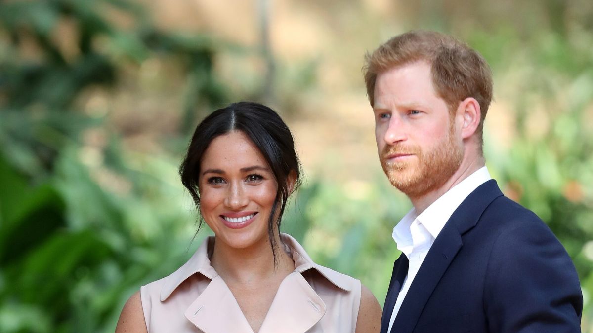 Il principe Harry lascia a casa Meghan: “Fanno vite separate”. Cosa sta succedendo?