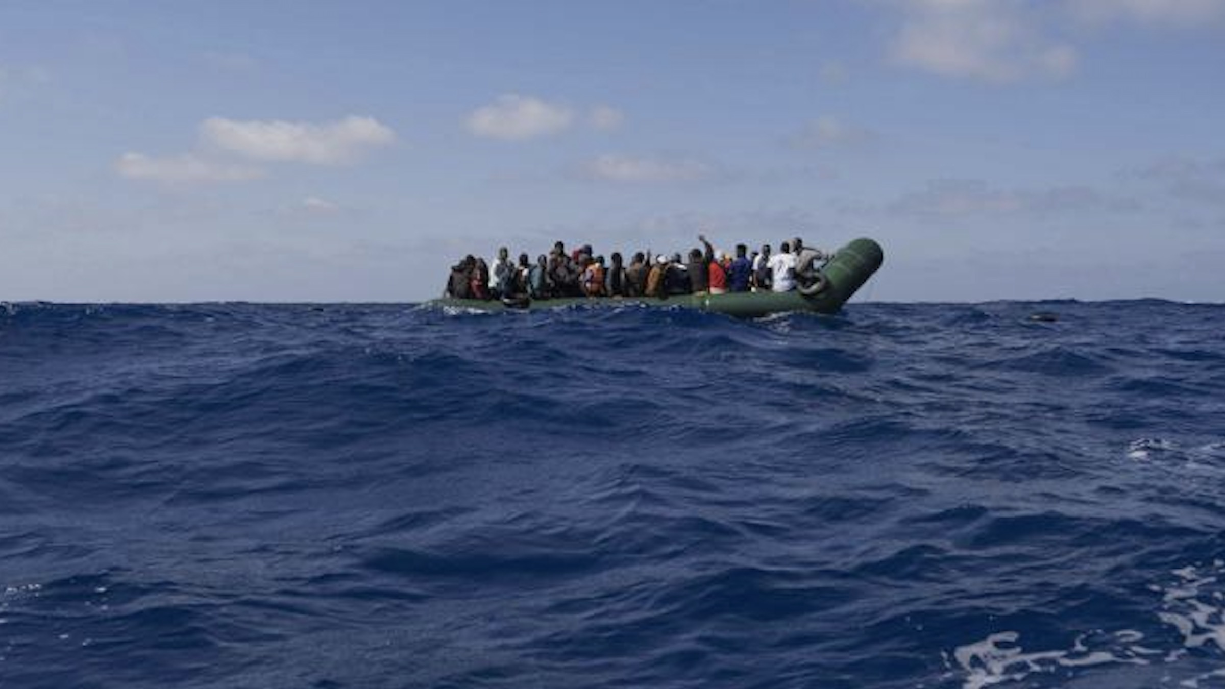 Migranti, nuovo naufragio nella Manica: 8 morti