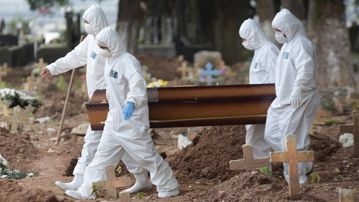 Italia, orrore nei cimiteri: addetti ai lavori riesumavano cadaveri. Rivendevano i denti