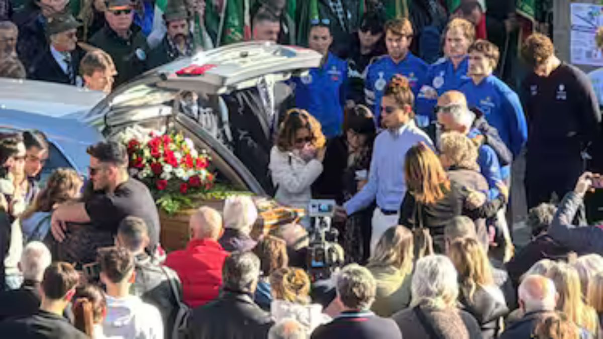 “Ci sono anche loro”. Matilde Lorenzi, sorpresa ai funerali: chi c’era tra i presenti