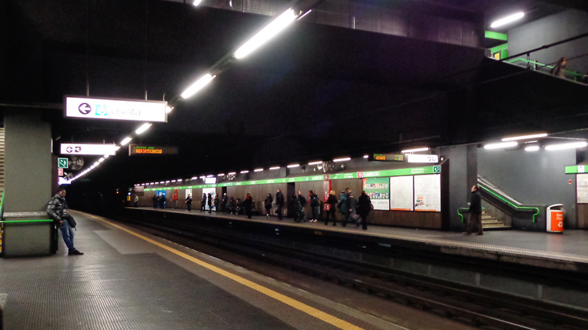 Milano, “Non aprire quella porta, si cade nel vuoto”: la denuncia della Cgil sulla nuova stazione della metro