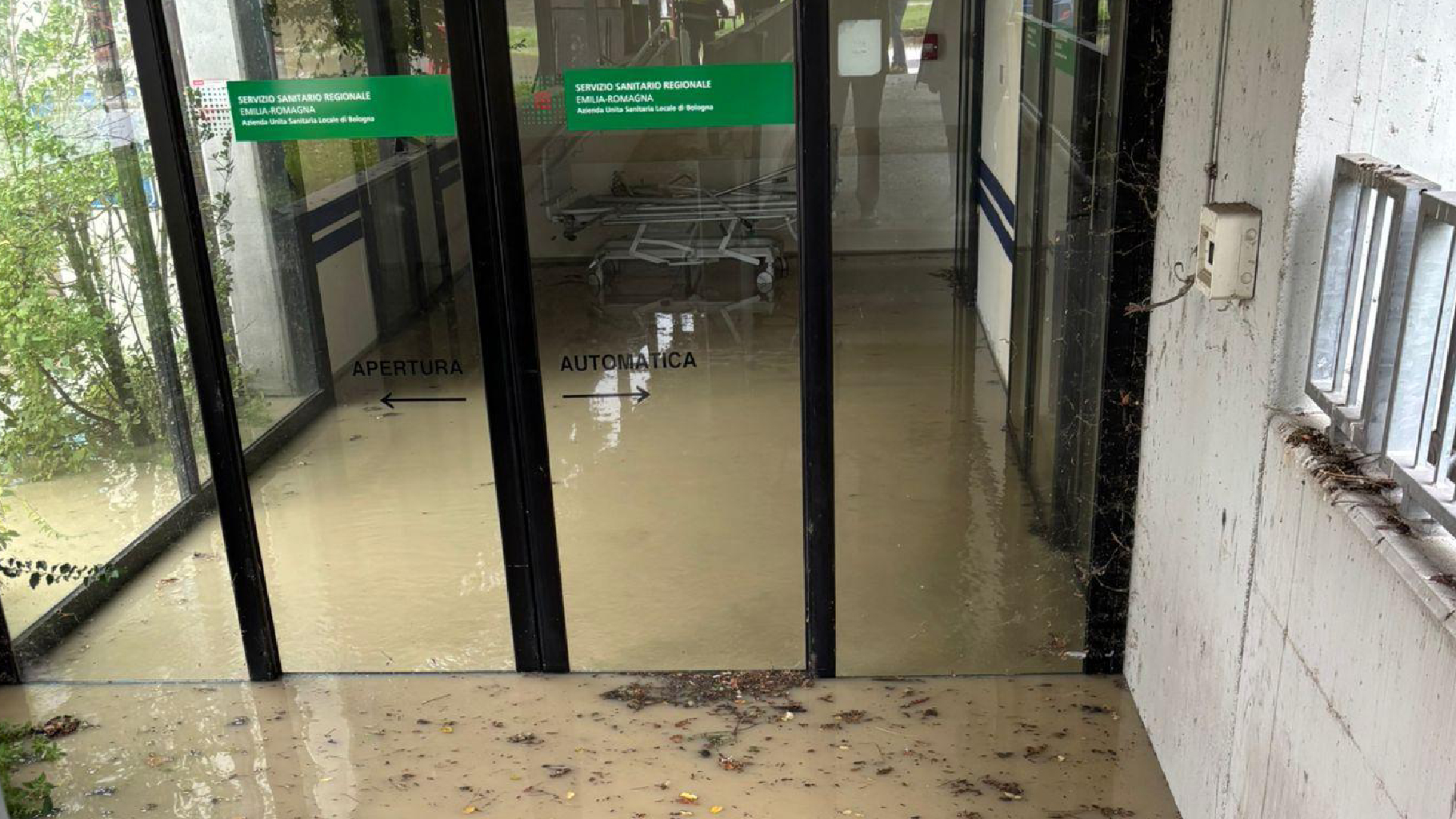 Maltempo, evacuati i pazienti dell’ospedale: cosa succede