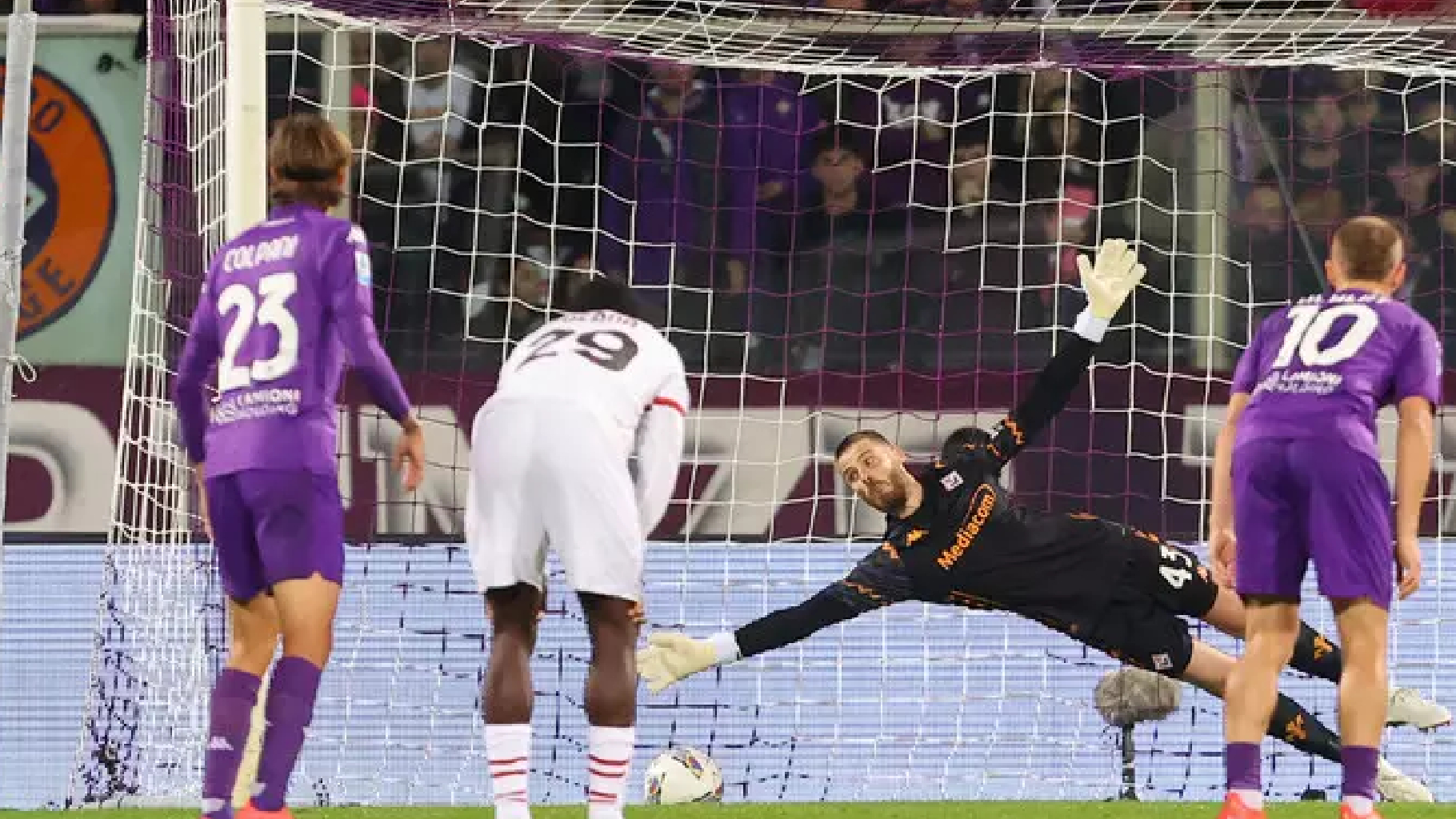 Fiorentina Milan, show dei portieri: De Gea eroico, para due rigori