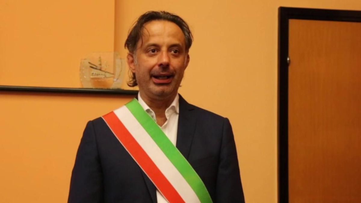 Corruzione a Vigevano, agli arresti domiciliari il sindaco e quattro funzionari