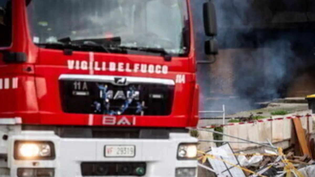 Trento, incendio in uno studentato: 30 evacuati