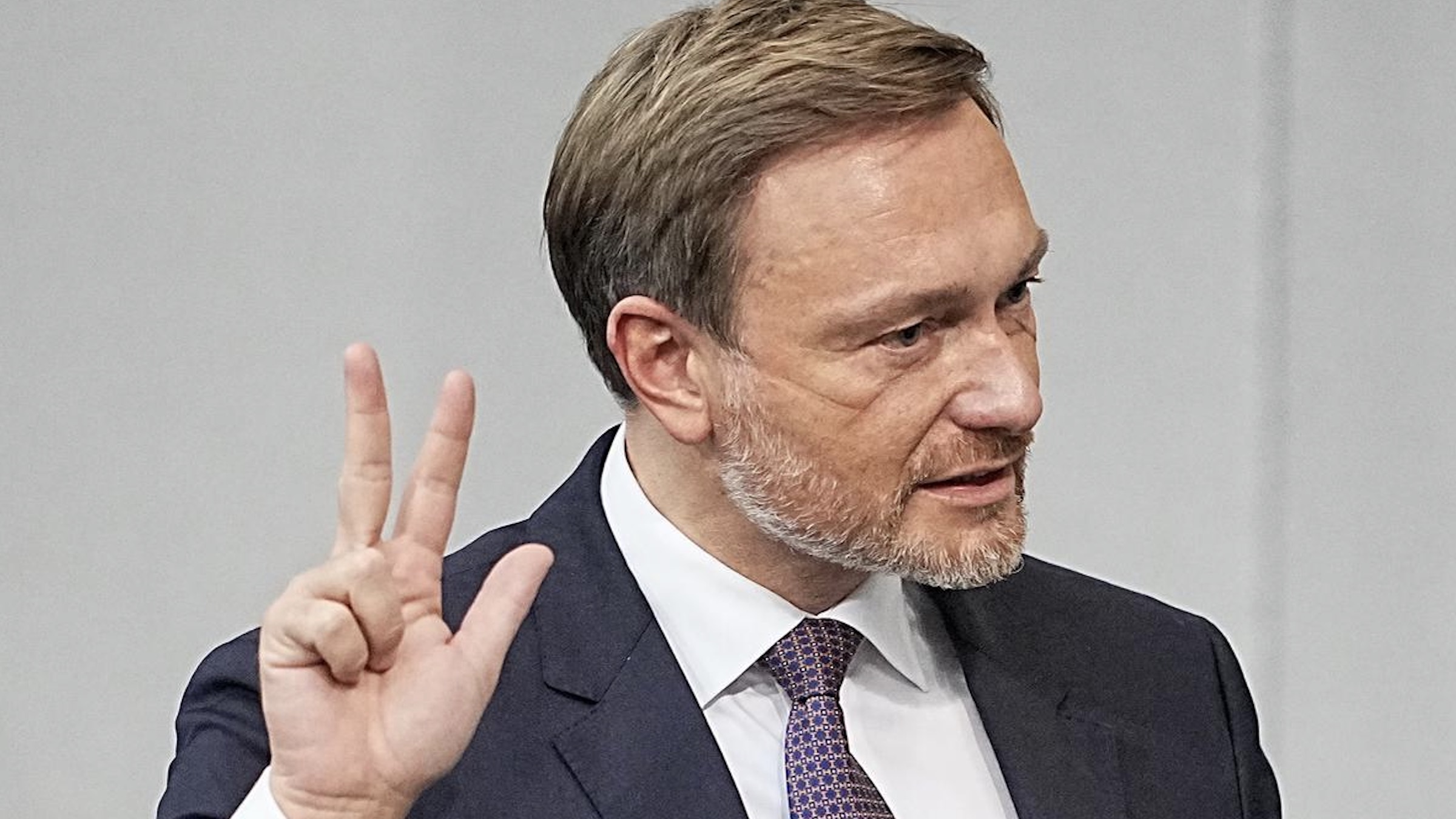 Germania, è crisi di governo: ministro cacciato all’improvviso