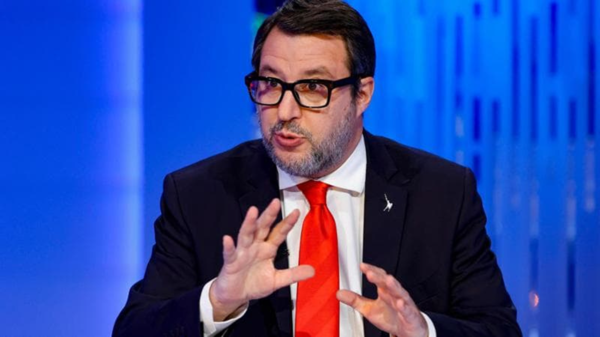 Consiglio dei ministri lampo: in 15 minuti approvati 1,2 miliardi di euro per Amazon. Salvini diserta