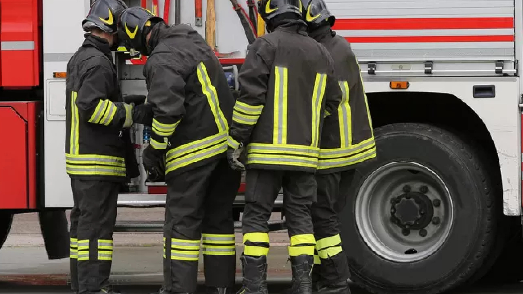 Crollo a Sessa Aurunca: quattro persone salvate, si cercano i dispersi