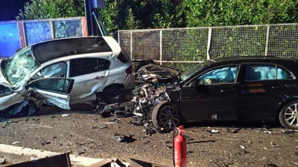 Maxi-tamponamento in autostrada: ci sono tre feriti, due sono in gravi condizioni