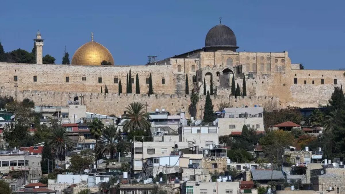 “Coloni ebrei all’assalto dei cortili della moschea al Aqsa”: Israele estende lo stato d’emergenza