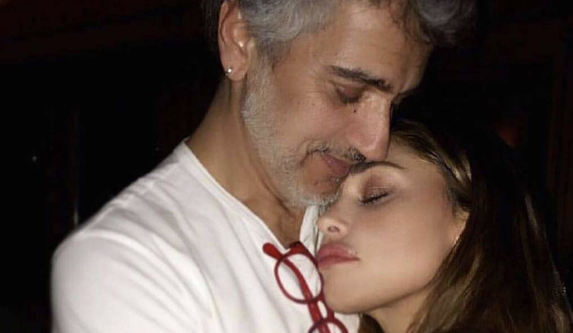 Il padre di Belen Rodriguez in ospedale in codice rosso: come sta ora