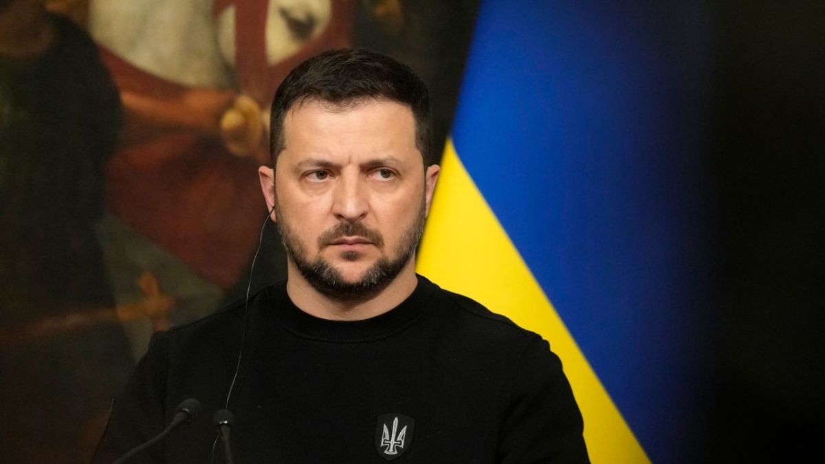 Zelensky: “L’Ucraina non ha forze sufficienti per riconquistare Crimea e Donbass, puntiamo sulla diplomazia”