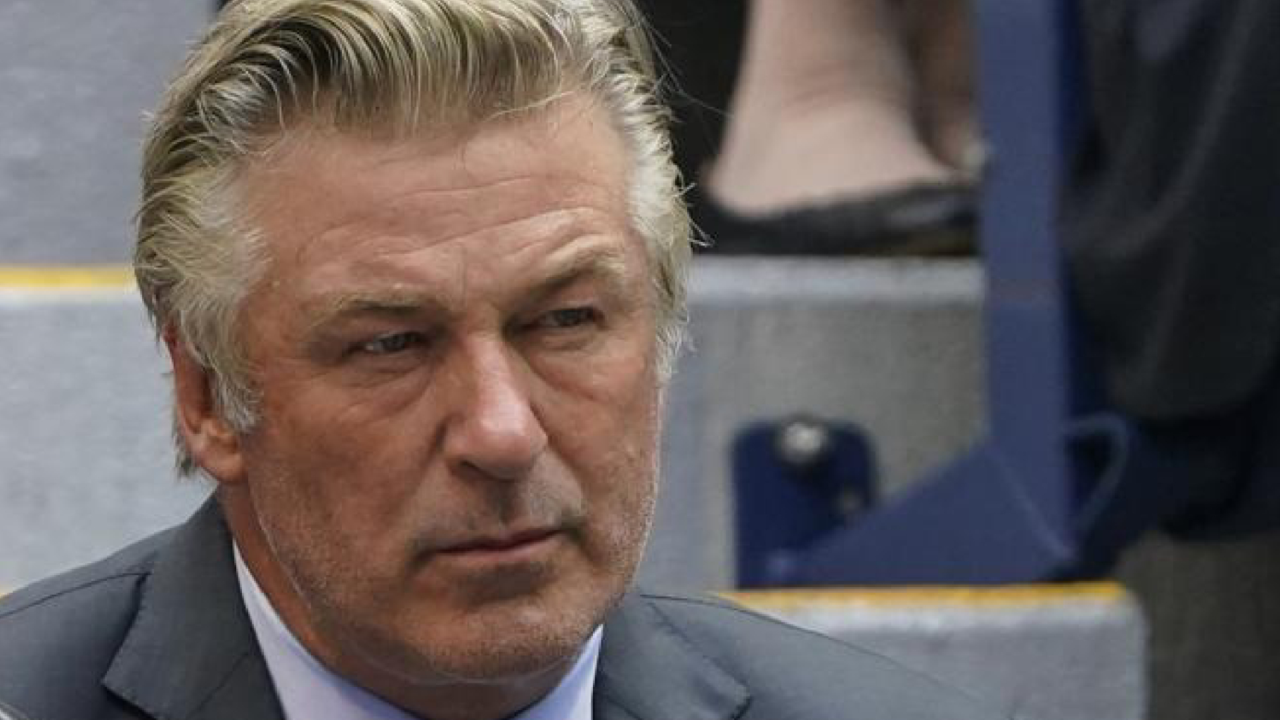 Alec Baldwin prosciolto: la procura di Santa Fe archivia il caso sulla morte di Halyna Hutchins