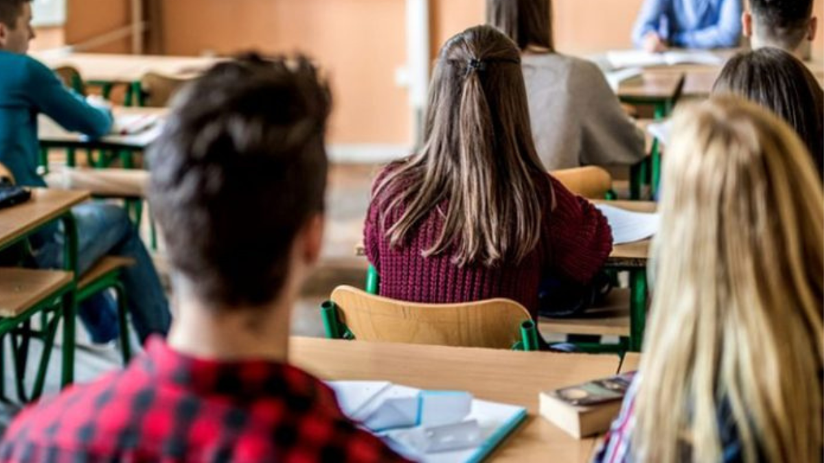 La 13enne in classe: “Qui dormo perché di notte ho paura papà uccida mamma”