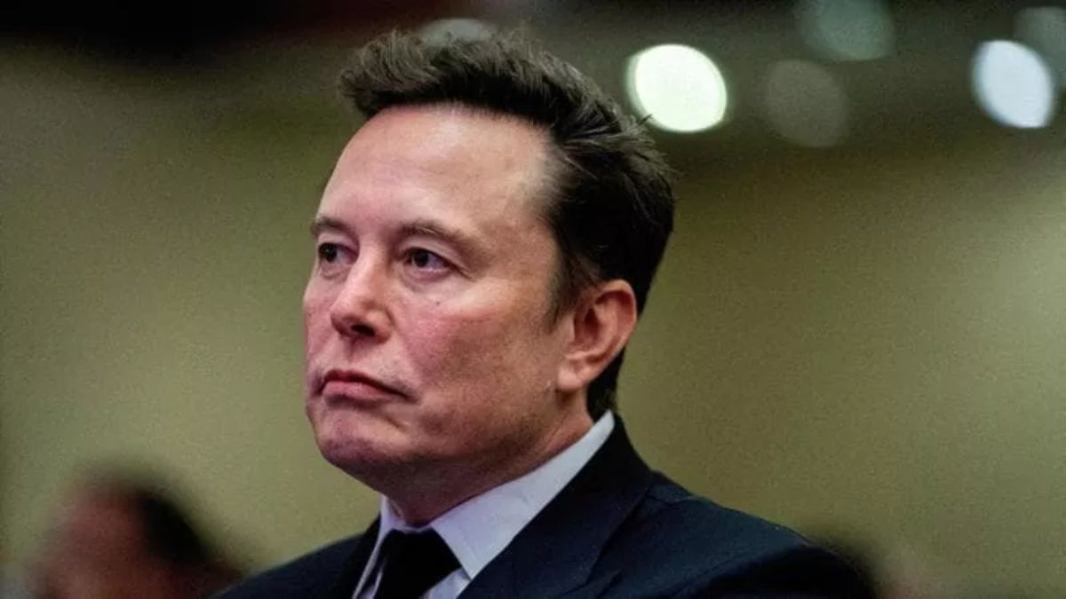 Elon Musk fuori controllo: accusa la sinistra britannica e invoca la liberazione di un estremista