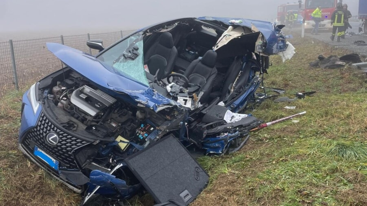 Incidente sulla Torino Savona: auto contro tir. Grave un uomo di 50 anni