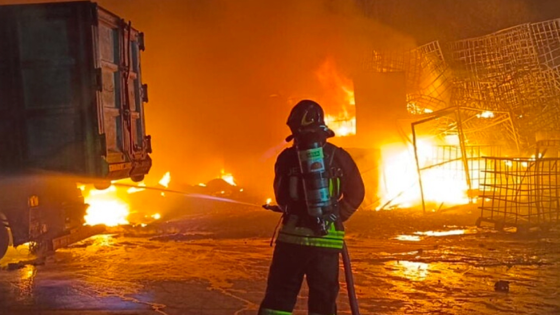 Incendio in un’azienda dell’indotto Stellantis a Cassino