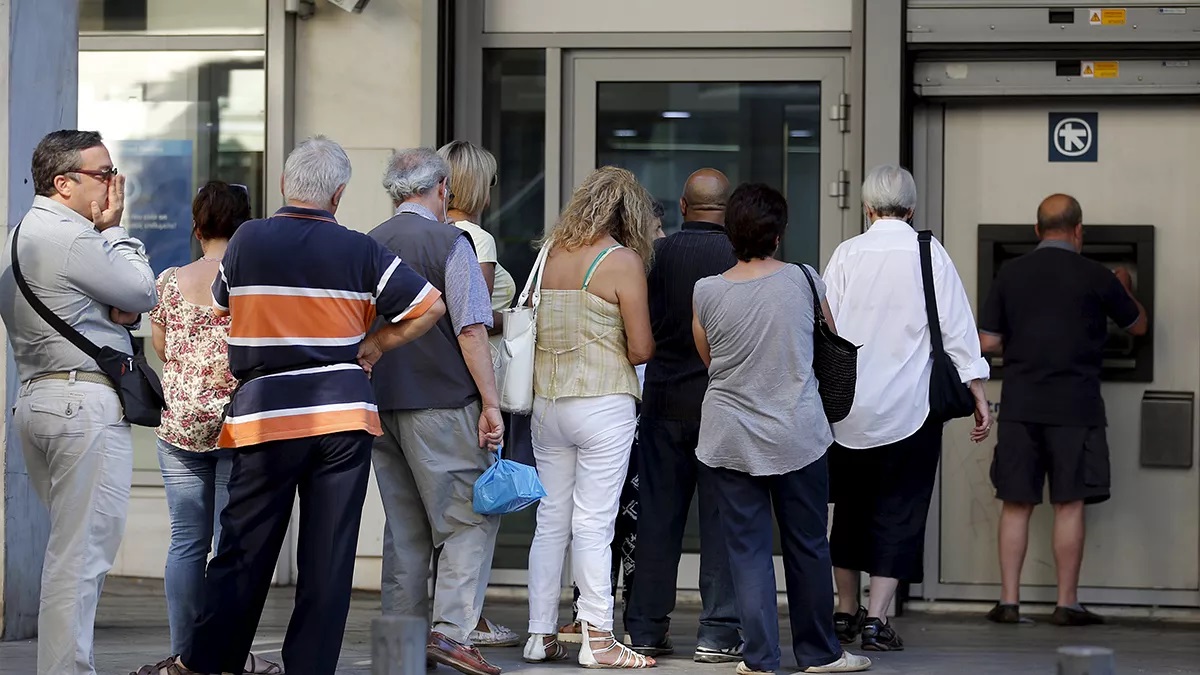 “Tenete soldi contanti in casa.” L’annuncio delle due banche europee è da brividi. Ecco quanto tenere e perché