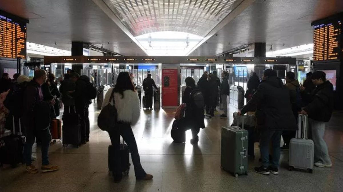 Guasto sulla Roma Cassino, treni in ritardo fino a due ore: la rabbia dei pendolari