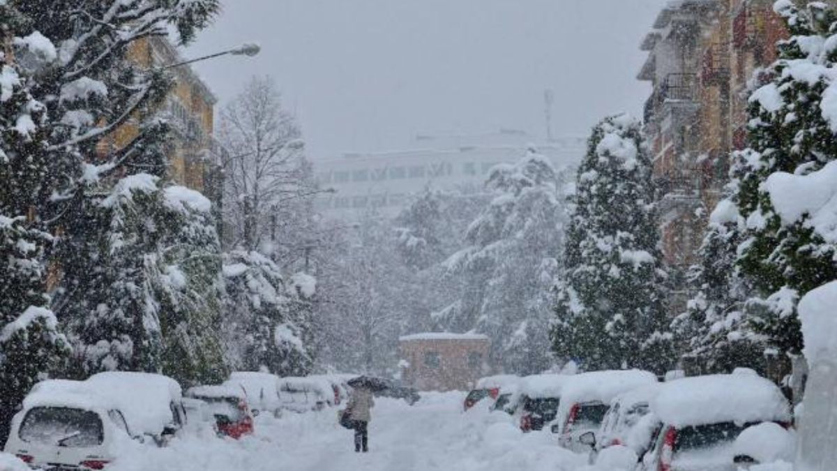 Arriva la neve sull’Italia: ecco quando e in quali regioni, le previsioni per le prossime ore