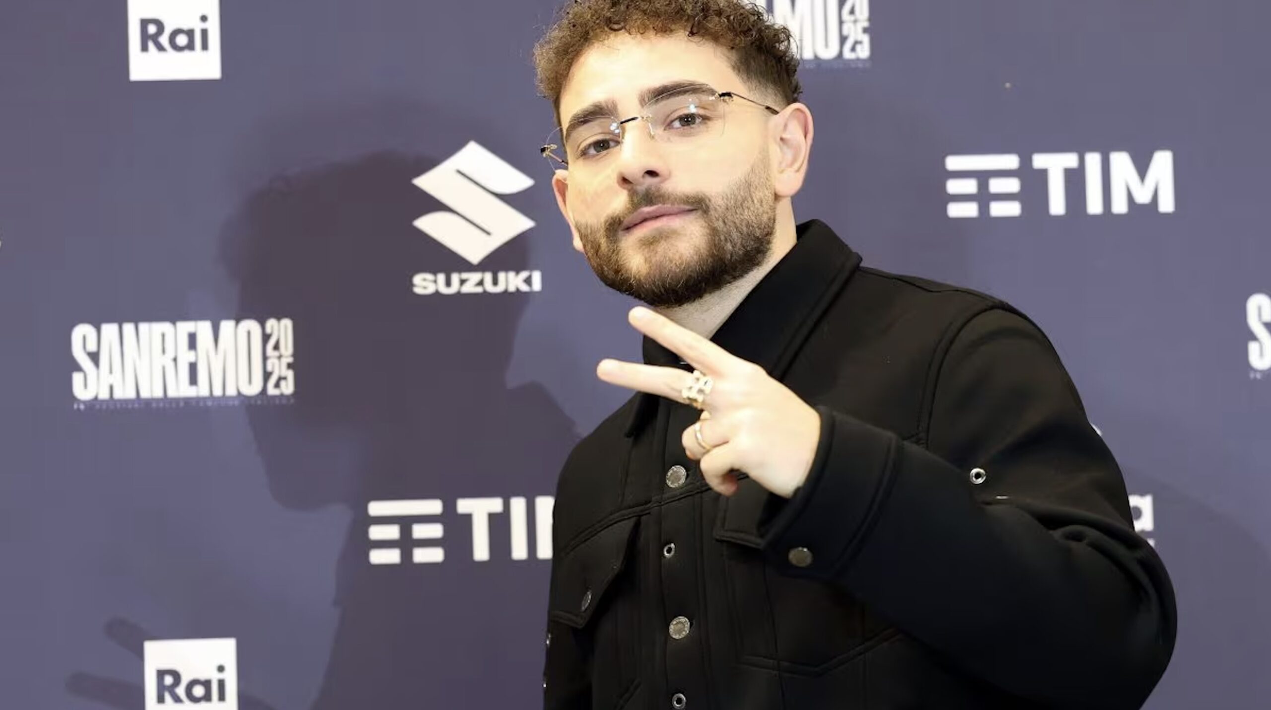 Sanremo 2025, Rocco Hunt: “In Campania troppe armi, non si può morire per uno sguardo storto”