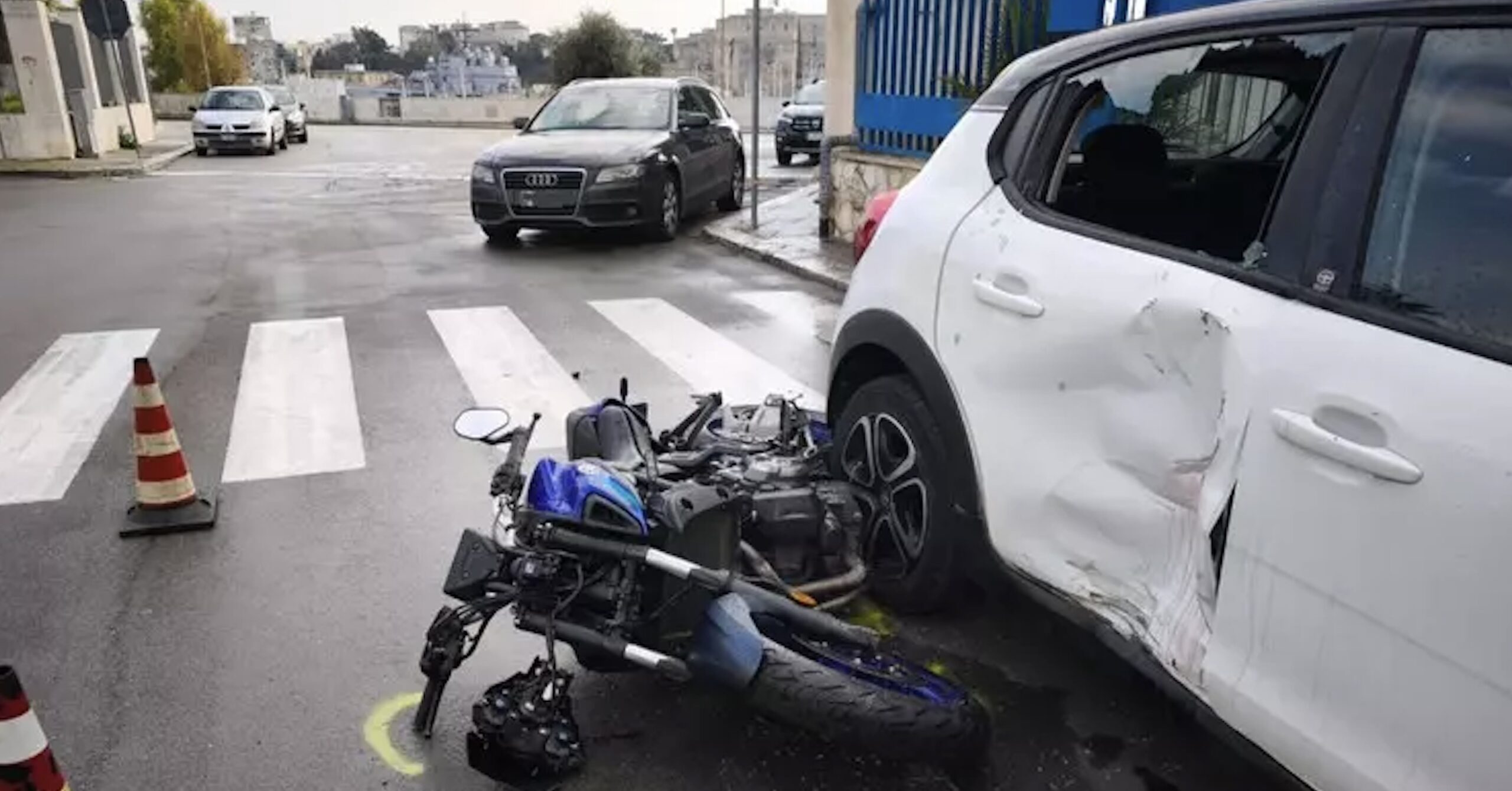 Brindisi, perde il controllo della moto: morto ragazzo di 22 anni