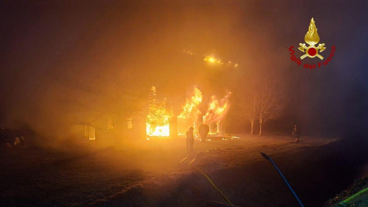 Incendio in un edificio H Farm, danni significativi a beni di valore