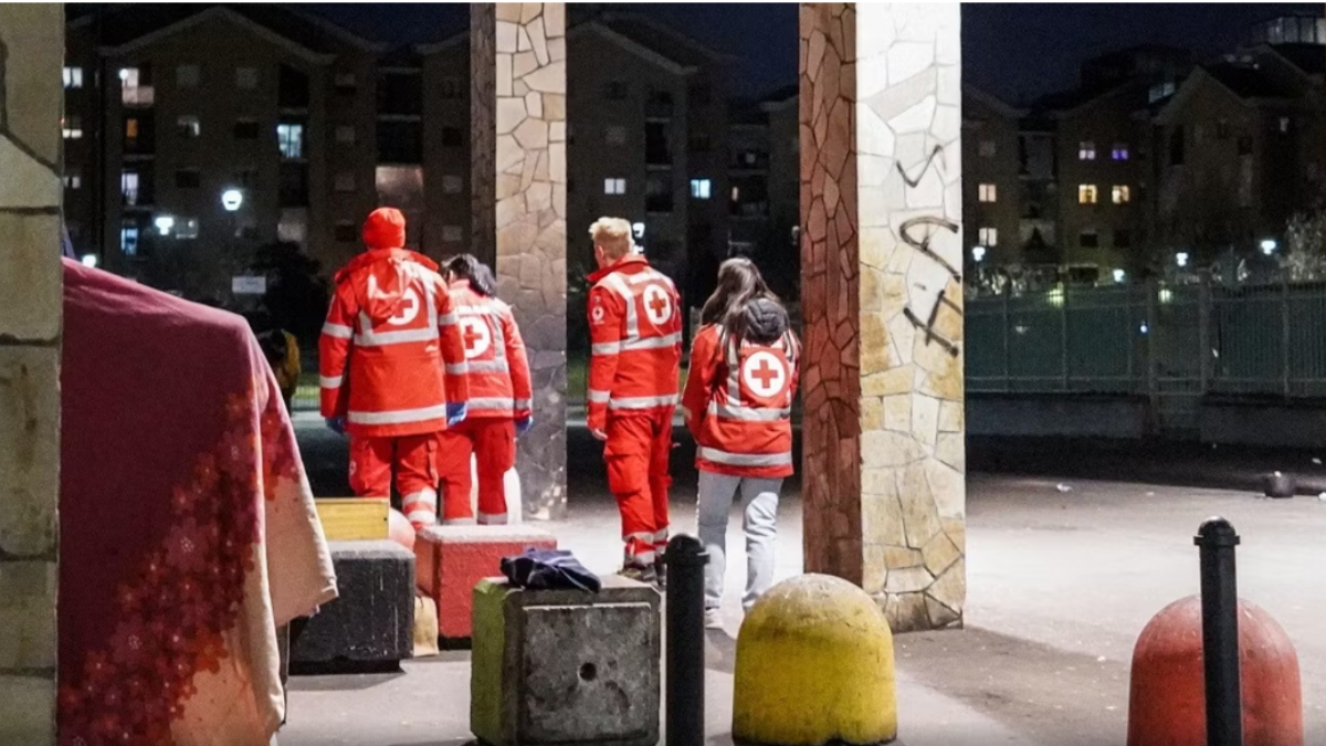 Treviso, anziano cade in giardino e resta bloccato tutta la notte: morto di freddo