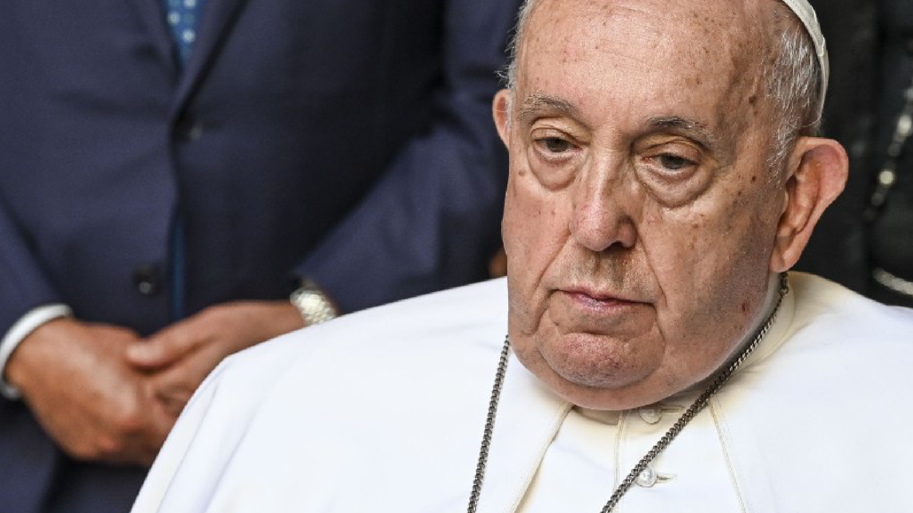 Papa Francesco dall’ospedale: “Abbiamo bisogno del miracolo della tenerezza”