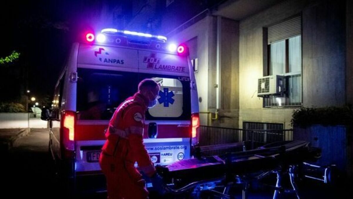 Marito e moglie investiti, tragedia dopo la cena: lui muore sul colpo, lei in fin di vita