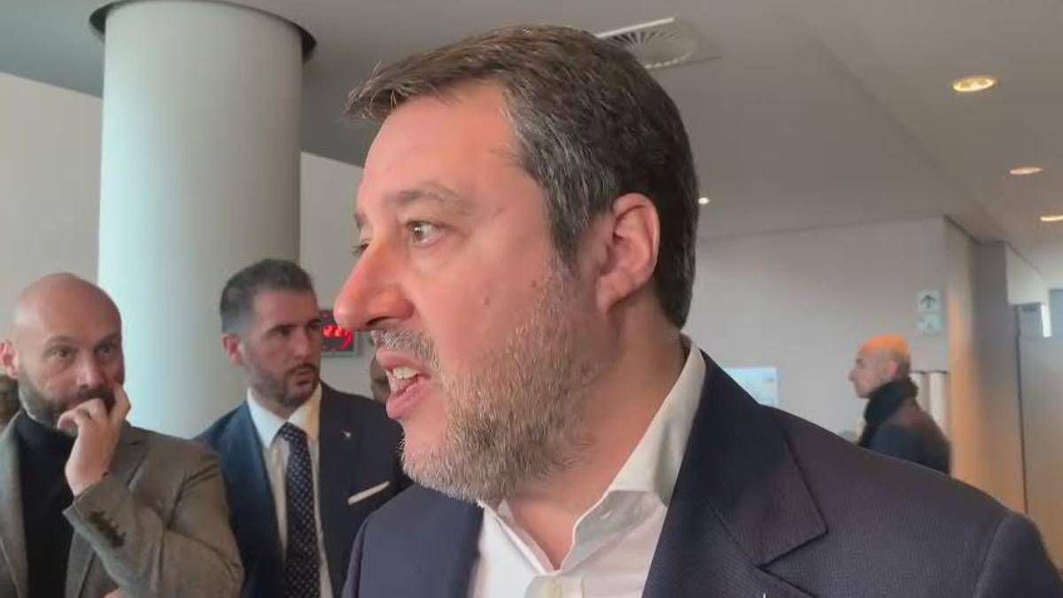 Salvini attacca Kaja Kallas: “Ci vada lei in guerra, io ho un figlio di 21 anni e non lo mando in Ucraina”