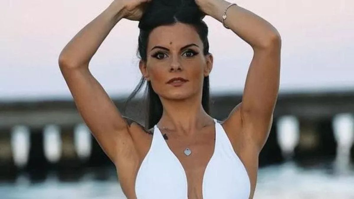 La decisione su Elena, la maestra famosa su OnlyFans: un caso che farà discutere